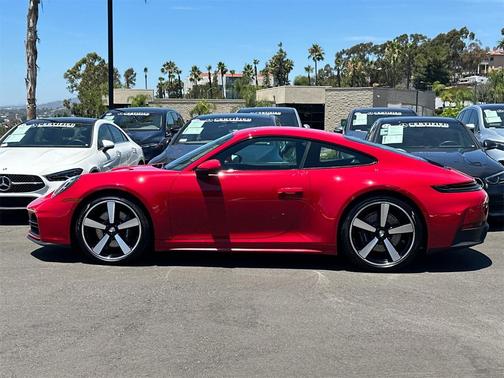 2025 Porsche 911 Carrera