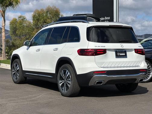 2026 Mercedes-Benz GLB 250 Base 4MATIC