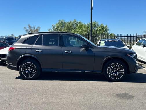 2026 Mercedes-Benz GLC 300 Base