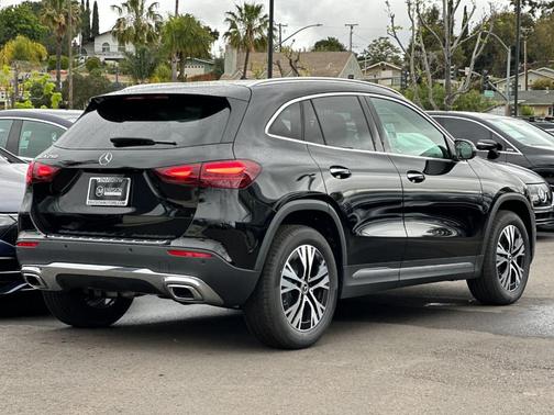 Midnight Black 2025 Mercedes-Benz GLA 250 Base