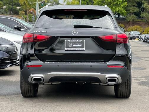 Midnight Black 2025 Mercedes-Benz GLA 250 Base