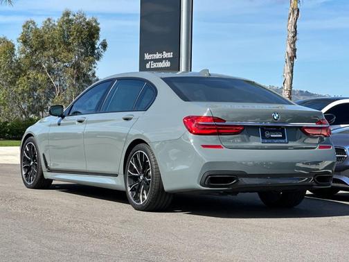 2018 BMW 750 i xDrive