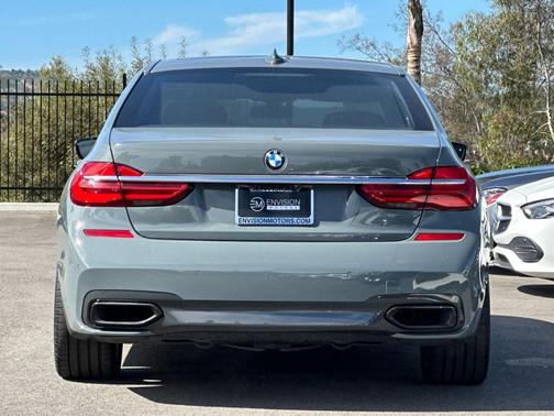 2018 BMW 750 i xDrive