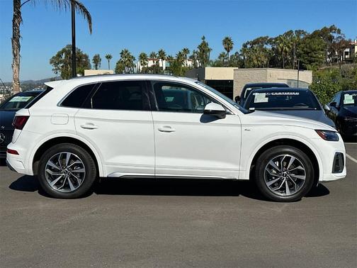 2022 Audi Q5 45 S line quattro Premium