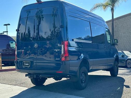 2025 Mercedes-Benz Sprinter 2500 Standard Roof