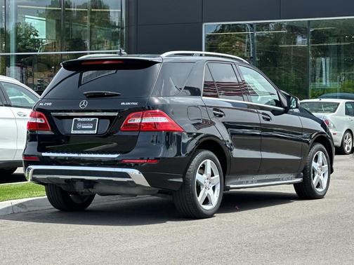 Black 2015 Mercedes-Benz M-Class ML 250 BlueTEC 4MATIC