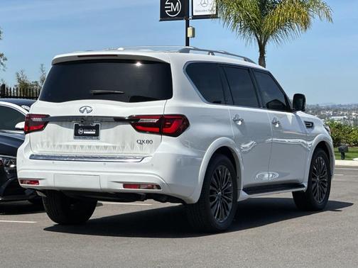 2022 INFINITI QX80 PREMIUM SELECT