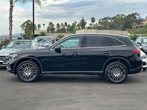 2025 Mercedes-Benz GLC 300 Base 4MATIC