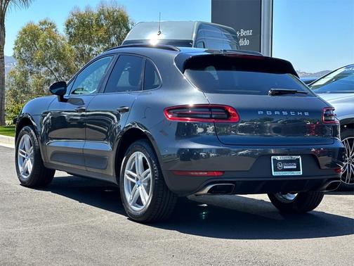 2018 Porsche Macan Base