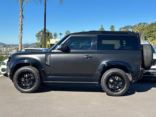 2022 Land Rover Defender 90 X-Dynamic SE