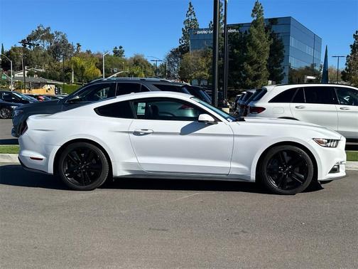 2016 Ford Mustang EcoBoost Premium