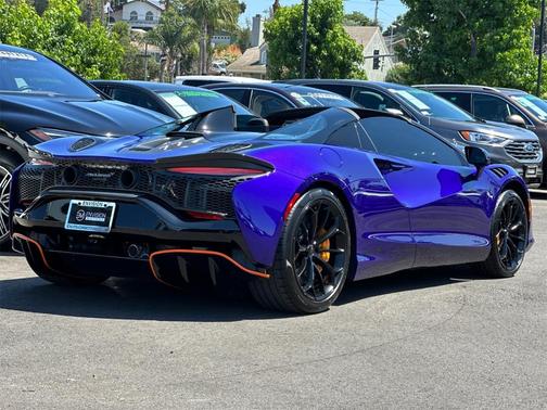 2025 McLaren Artura Performance