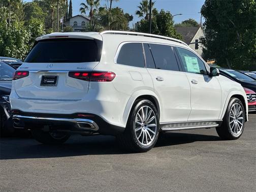 2026 Mercedes-Benz GLS 580 Base 4MATIC