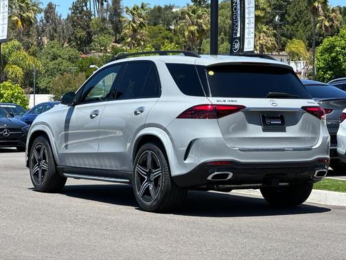 Alpine 2026 Mercedes-Benz GLE 450 4MATIC