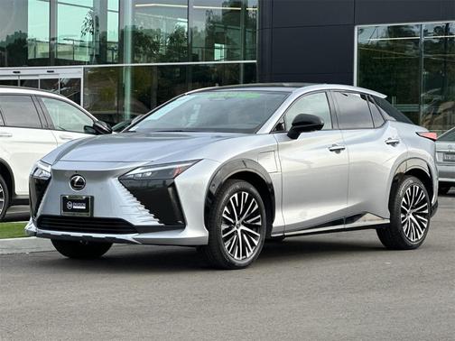 2023 Lexus RZ 450e Luxury
