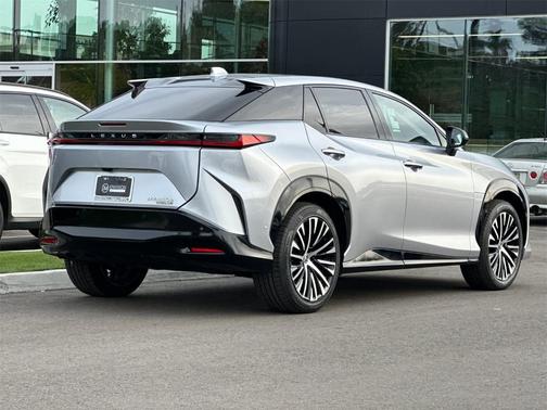 2023 Lexus RZ 450e Luxury