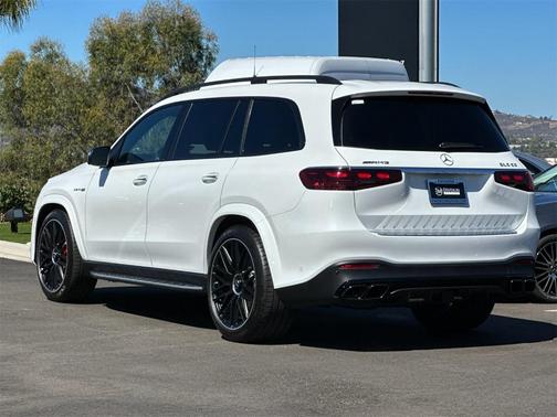 2025 Mercedes-Benz AMG GLS 63 Base