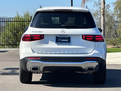 2026 Mercedes-Benz GLB 250 Base