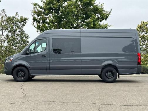 2024 Mercedes-Benz Sprinter 2500 170 WB
