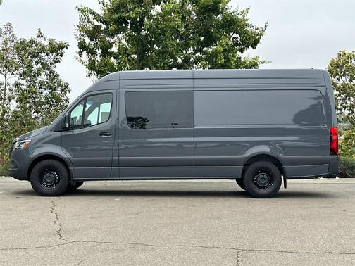 2024 Mercedes-Benz Sprinter 2500 170 WB