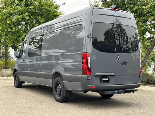 2024 Mercedes-Benz Sprinter 2500 170 WB