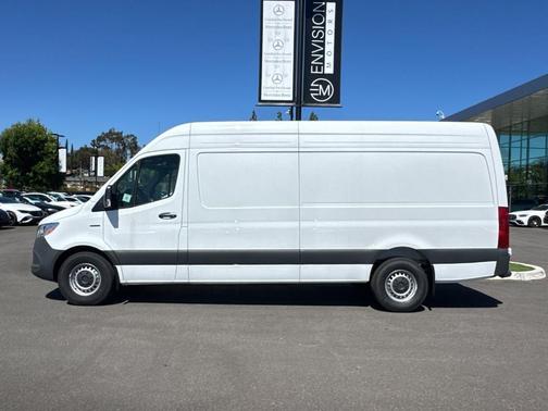 Arctic White 2025 Mercedes-Benz eSprinter 2500 170 WB High Roof Cargo