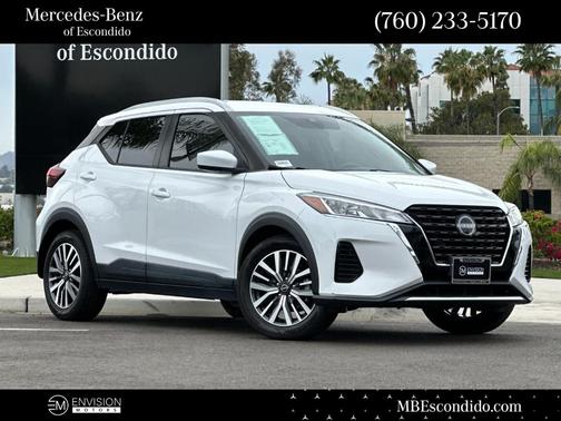 2022 Nissan Kicks SV