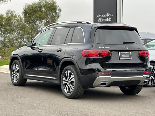 2026 Mercedes-Benz GLB 250 Base