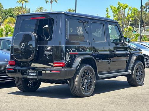 2025 Mercedes-Benz G-Class Base