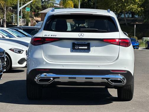 2026 Mercedes-Benz GLC 300 Base