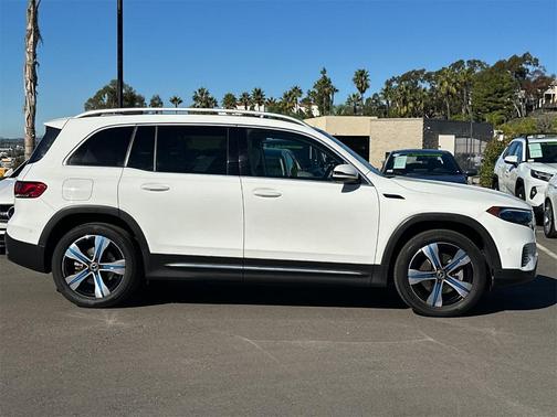 2022 Mercedes-Benz EQB 300 Base 4MATIC