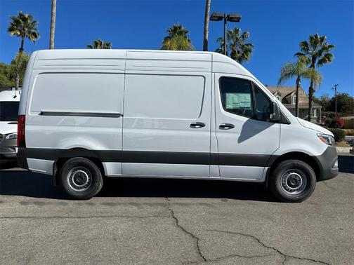 2025 Mercedes-Benz Sprinter 2500 Standard Roof