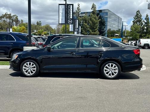 Black 2015 Volkswagen Jetta 1.8T SE