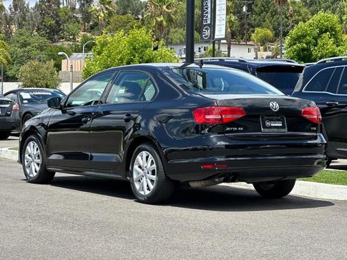 Black 2015 Volkswagen Jetta 1.8T SE