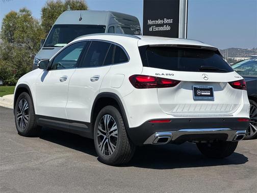 2026 Mercedes-Benz GLA 250 Base 4MATIC