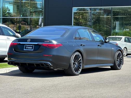 MANUFAKTUR NIGH 2026 Mercedes-Benz AMG S 63 E Base