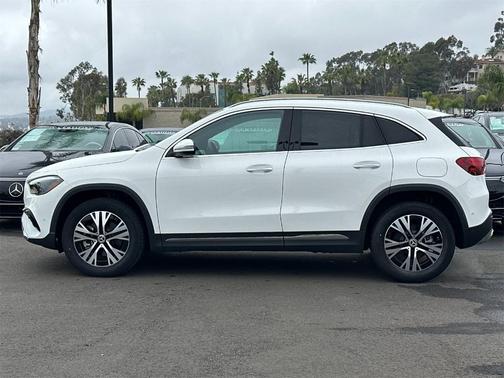 2025 Mercedes-Benz GLA 250 Base