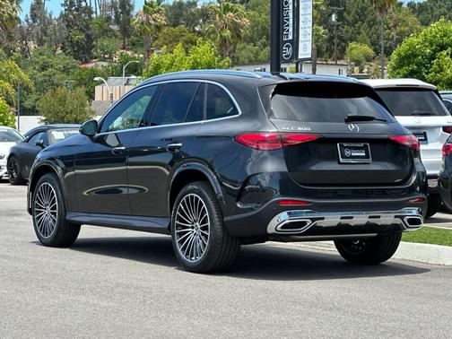 Graphite 2026 Mercedes-Benz GLC 300 Base