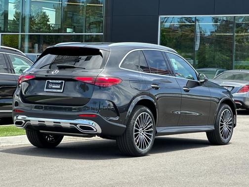 Graphite 2026 Mercedes-Benz GLC 300 Base
