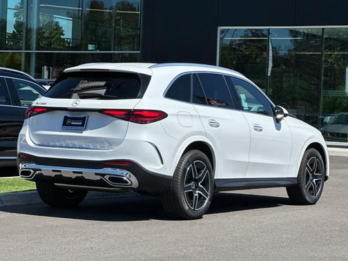 White 2026 Mercedes-Benz GLC 300 Base