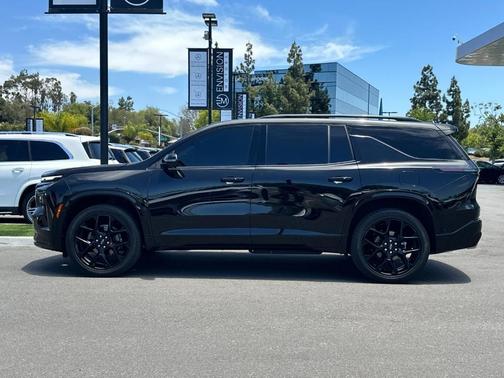 Mosaic Black Metallic 2024 Chevrolet Traverse RS