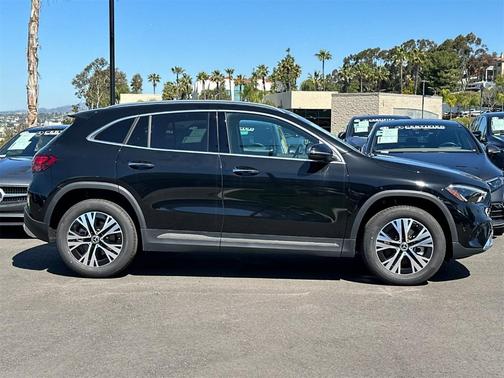 2025 Mercedes-Benz GLA 250 Base