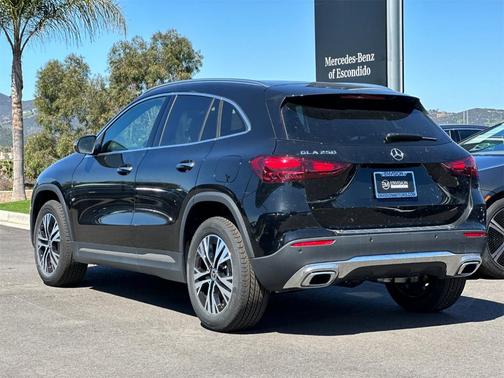2025 Mercedes-Benz GLA 250 Base
