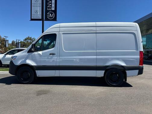2025 Mercedes-Benz Sprinter 2500 Standard Roof