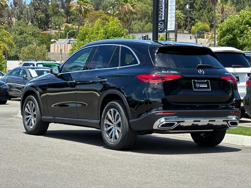 Black 2026 Mercedes-Benz GLC 300 Base 4MATIC