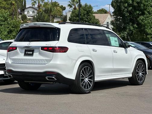 2026 Mercedes-Benz GLS 450