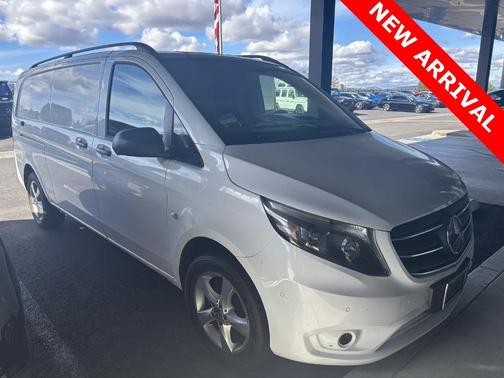 2022 Mercedes-Benz Metris Base