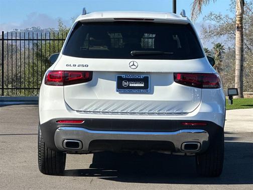 2022 Mercedes-Benz GLB 250 Base