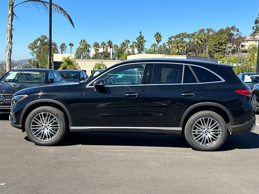 2025 Mercedes-Benz GLC 300 Base