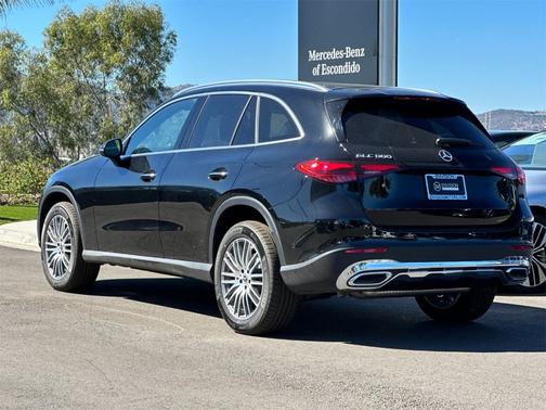 2025 Mercedes-Benz GLC 300 Base